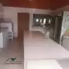 Casa con local comercial