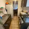 CASA DE 3 DORMITORIOS, BAÑO, ESTACIONAMIENTO