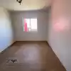 CASA DE 3 DORMITORIOS, BAÑO, ESTACIONAMIENTO