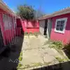 CASA DE 3 DORMITORIOS, BAÑO, ESTACIONAMIENTO
